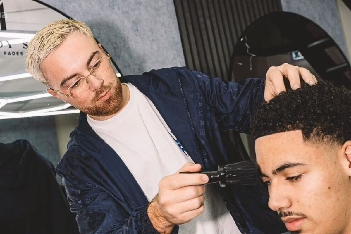 Haircut (12+)